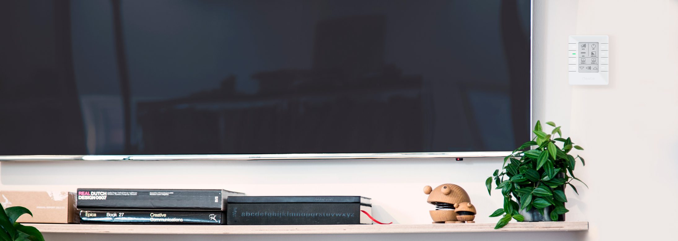 Neets AV-Panel installed on the wall